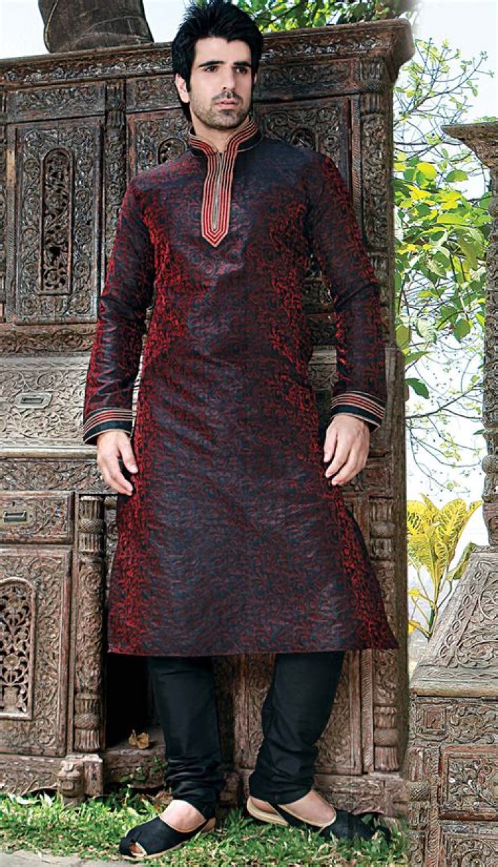 Is Cliff Richard Anglo Indian?